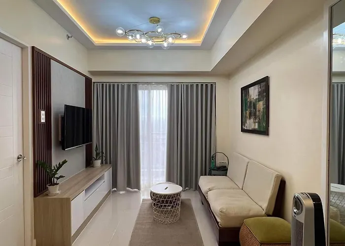 2 Bedroom With Parking Balcony Fully Furnished Free Wifi Pool * Manila