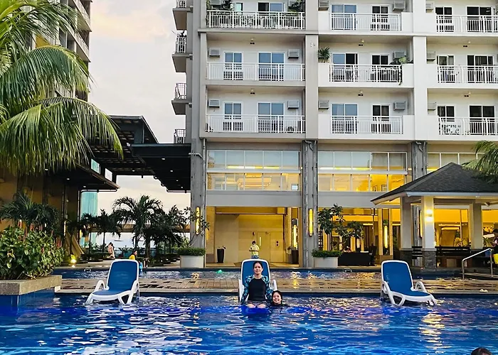 2 Bedroom With Parking Balcony Fully Furnished Free Wifi Pool Apartment