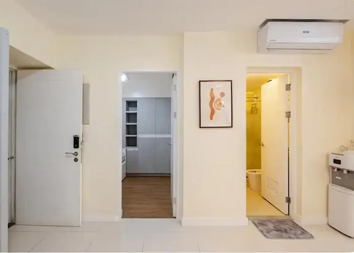 2 Bedroom With Parking Balcony Fully Furnished Free Wifi Pool Apartment Manila
